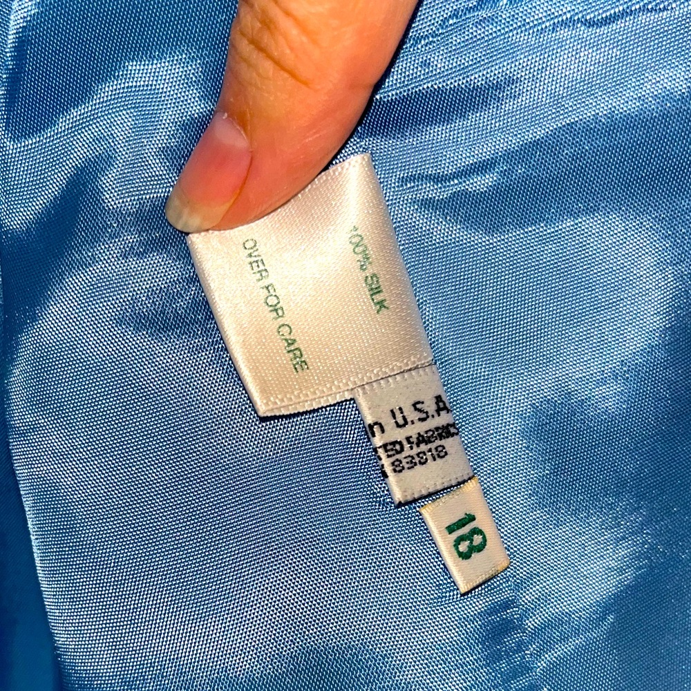 Vintage 1980s Austin Reed Silk Blazer - Picture 7 of 11